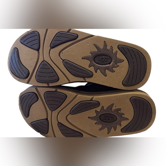 UGG Australia Leather Shearling Buckle Boots – Women’s Size 7 - Picture 3 of 6